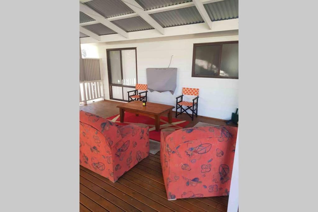 Leeward 'Tranquil Beachfront' Kingscote Exterior photo